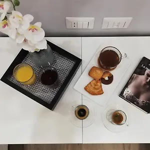 Alojamento de Acomodação e Pequeno-almoço Porta San Gennaro, Nápoles
